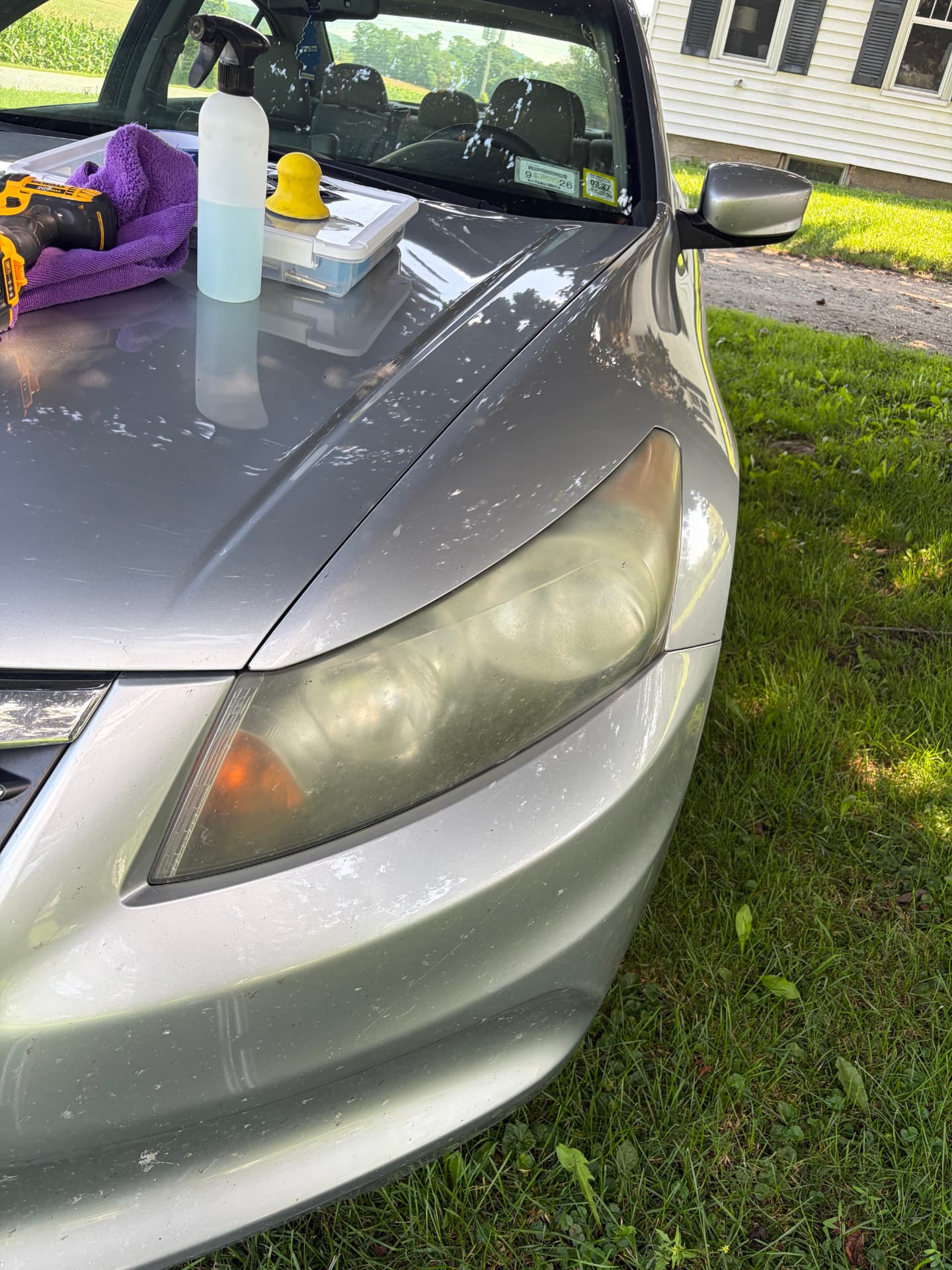 Honda Accord headlight cloudy and yellowed before restoration